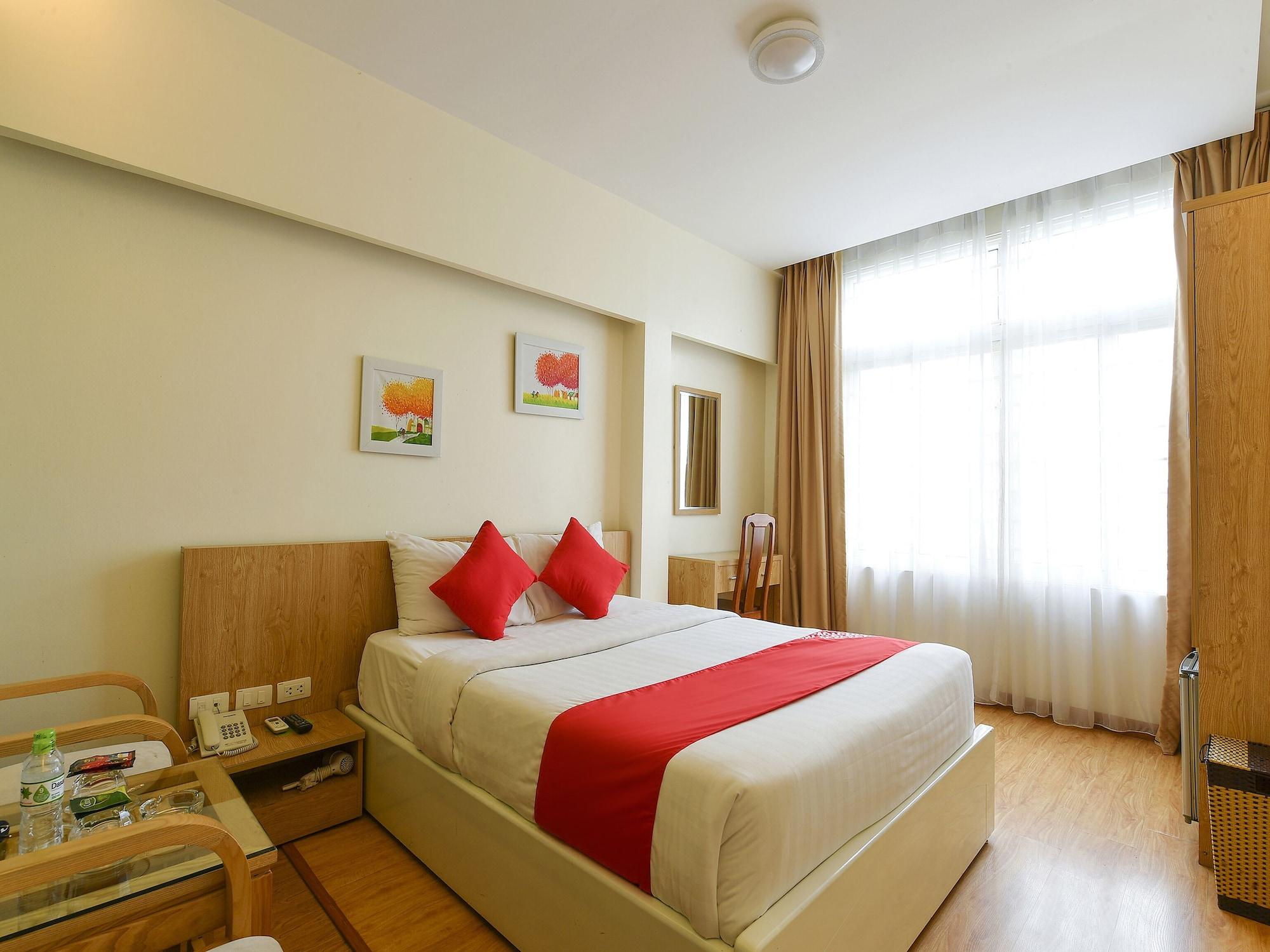 Oyo 210 Saki Hotel Hanoi Exterior photo