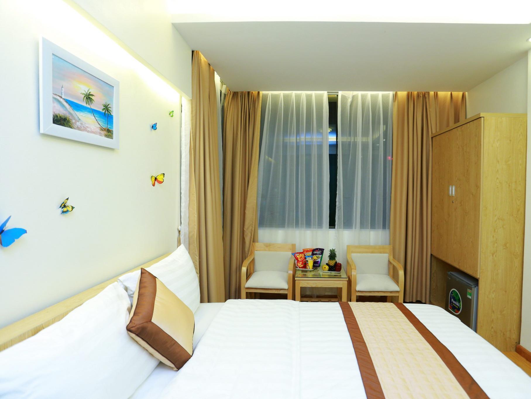 Oyo 210 Saki Hotel Hanoi Exterior photo