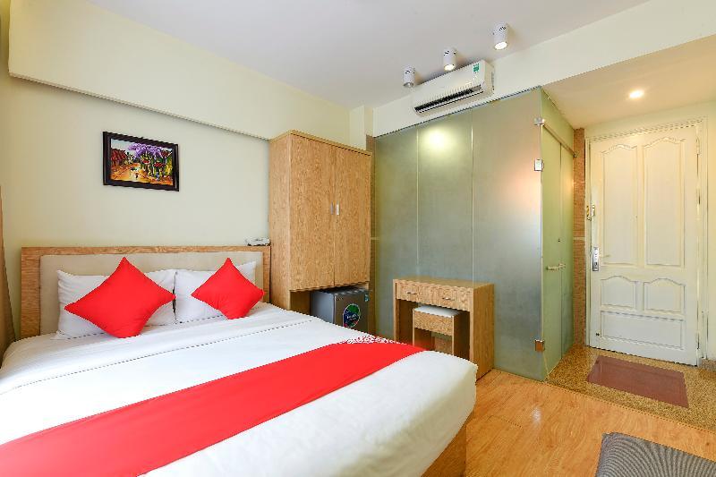 Oyo 210 Saki Hotel Hanoi Exterior photo